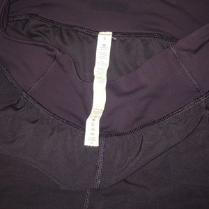 Size 6 lulu lemon shorts